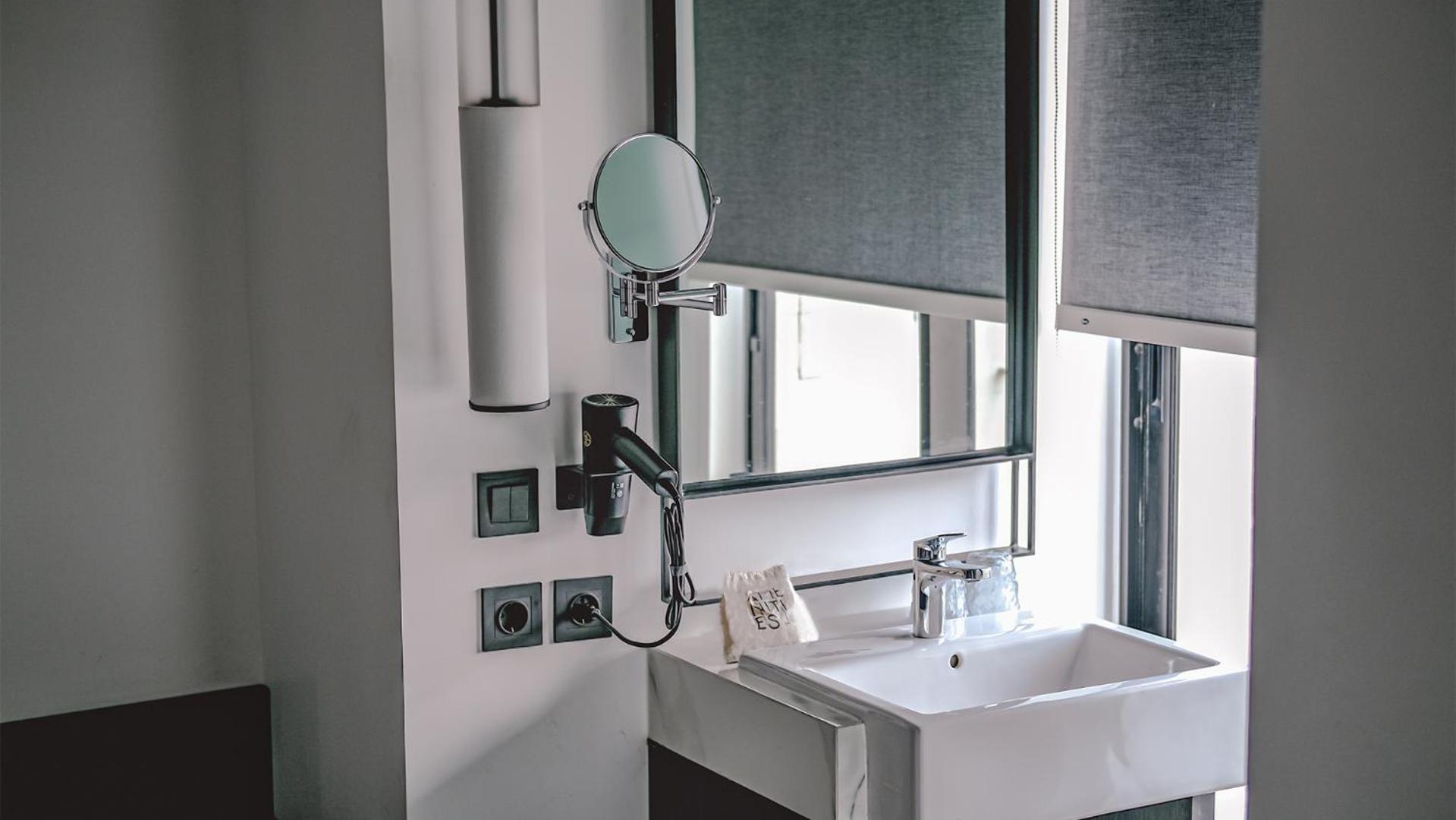 Rez Hotel Semarang Kültér fotó